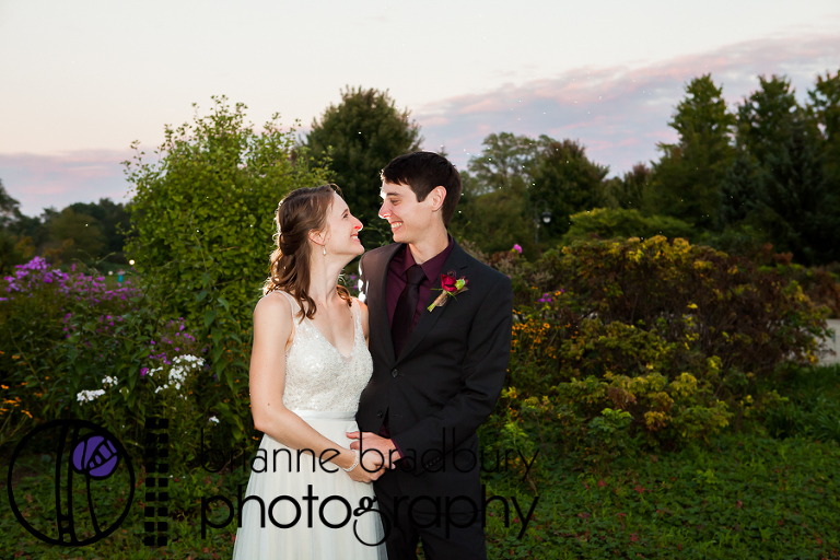 brianne-bradbury-photography-morton-arboretum-fall-wedding-60
